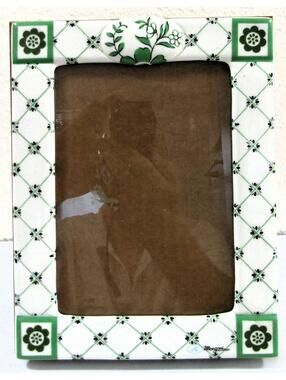 NEW Mangani Italy Green and White Porcelain Frame Item 11742/2 9.5 x7.5